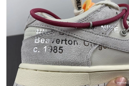 DJ0950-114 Lot Low 35 Dunk Nike O-W 0210